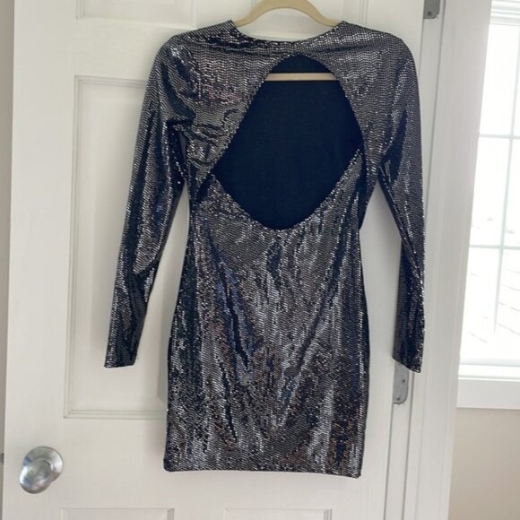 H&M sequin Dress - Picture 2 of 3